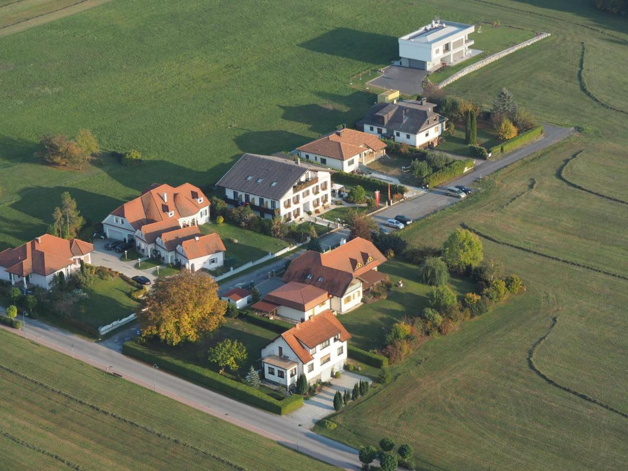 Martinihof - Bad Tatzmannsdorf Otel Dış mekan fotoğraf